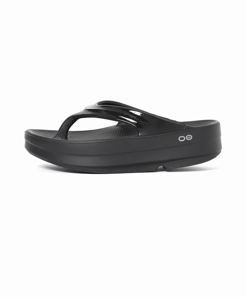 U by SPICK&SPAN（ユーバイスピックアンドスパン）の「≪追加≫【OOFOS / ウーフォス】 O Omega2（サンダル・レディース・タン/ブラック・23cm/24cm/25cm）」の5枚目の写真
