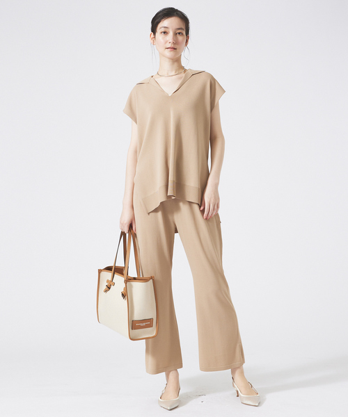 qualite(カリテ)の「レーヨンストレッチオープンカラーシャツ/サマーニット/夏服/オフィスカジュアル(Tシャツ/カットソー・レディース・ブラック/ベージュ/オフホワイト・フリー)」の6枚目の写真