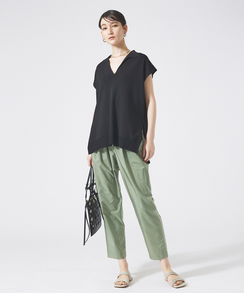 qualite(カリテ)の「レーヨンストレッチオープンカラーシャツ/サマーニット/夏服/オフィスカジュアル(Tシャツ/カットソー・レディース・ブラック/ベージュ/オフホワイト・フリー)」の7枚目の写真