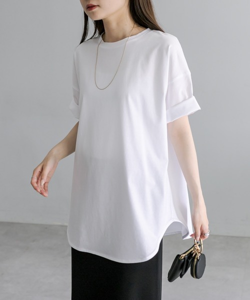 PUAL CE CIN（ピュアルセシン）の「裾ラウンド万能Tシャツ（Tシャツ/カットソー・レディース・オフホワイト/ブラック系/チャコールグレー/ベージュ/ブラウン系/サックスブルー・FREE）」の2枚目の写真