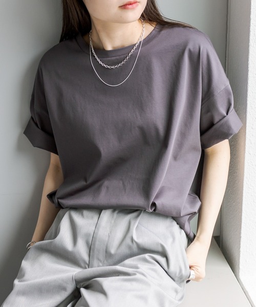 PUAL CE CIN（ピュアルセシン）の「裾ラウンド万能Tシャツ（Tシャツ/カットソー・レディース・オフホワイト/ブラック系/チャコールグレー/ベージュ/ブラウン系/サックスブルー・FREE）」の4枚目の写真