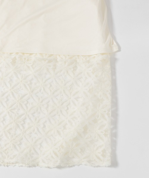 mysty woman（ミスティウーマン）の「前後2WAYフラワーモチーフキャミワンピース　135299（ワンピース・レディース・オフホワイト/ブラック・FREE）」の11枚目の写真