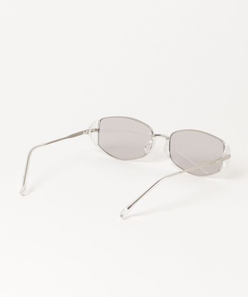 MGV(エムジーヴィー)の「Vintage Style Square Sunglasses(サングラス・メンズ・シルバー/ブラック/ゴールド・FREE)」の9枚目の写真