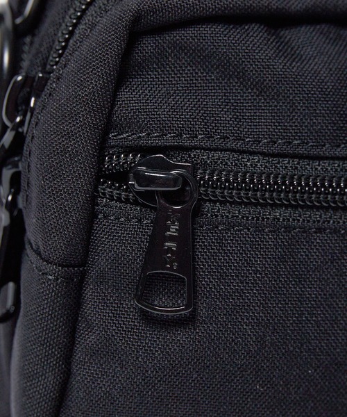 KELTY(ケルティ)の「KELTY/ケルティ RECTANGLE ZIP SHOULDER ショルダーバッグ ワンポイント ロゴ ショルダーポーチ(ショルダーバッグ・メンズ・キャメル/ネイビー/ダークベージュ/ブラック・FREE)」の10枚目の写真