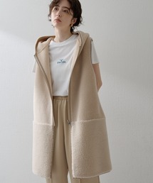 4/26限定価格【美品】Whim Gazette THA PAUSEロングジレ THE PAUSE】ボアフードロングジレ | Whim Gazette(ウィム