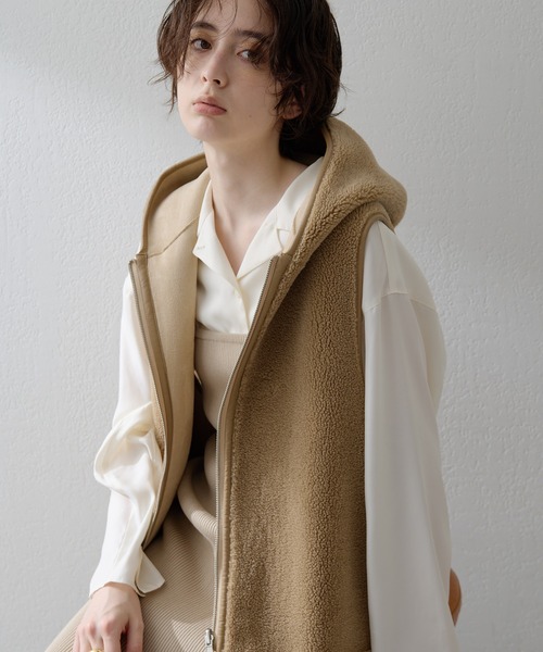 THE PAUSE（ザ ポーズ）の「【THE PAUSE】ボアフードロングジレ