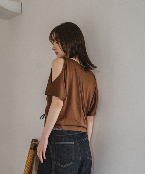mideal（マイディール）の「cut design sheer t shirt / カットデザインシアーティーシャツ（Tシャツ/カットソー・レディース・テラコッタ/ブラウン/オフホワイト・FREE）」の9枚目の写真