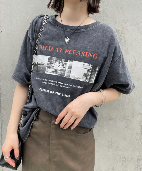 mline（エムライン）の「[mline]PHOTO Tシャツ（Tシャツ/カットソー・レディース・グレー/チャコールグレー・FREE）」の2枚目の写真