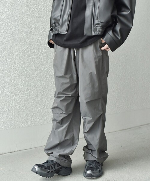 SHIPS any（シップス エニィ）の「SHIPS any: 〈洗濯機可能〉カラーミックスコード トラックパンツ ［a-nylon］(セットアップ対応)◇（その他パンツ・メンズ・ブラック/ベージュ/グレー・MEDIUM/LARGE）」の6枚目の写真