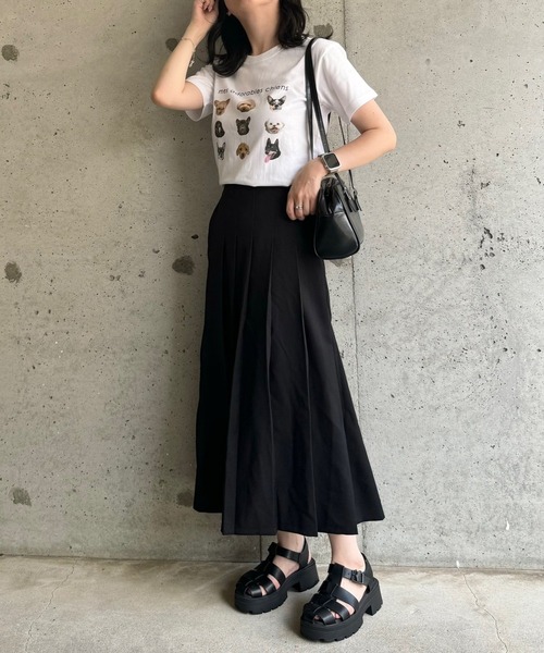 cuorequal(クオレコール)の「犬いっぱい半袖タイトTシャツ(Tシャツ/カットソー・レディース・ネイビー/ベージュ・X-SMALL)」の22枚目の写真