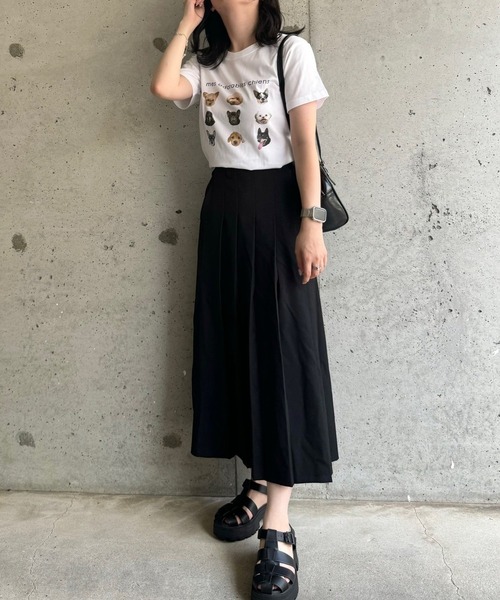 cuorequal(クオレコール)の「犬いっぱい半袖タイトTシャツ(Tシャツ/カットソー・レディース・ネイビー/ベージュ・X-SMALL)」の20枚目の写真