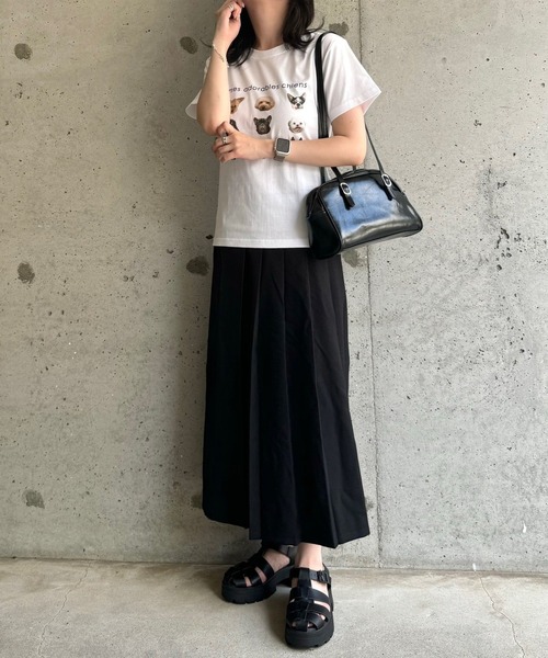 cuorequal(クオレコール)の「犬いっぱい半袖タイトTシャツ(Tシャツ/カットソー・レディース・ネイビー/ベージュ・X-SMALL)」の19枚目の写真