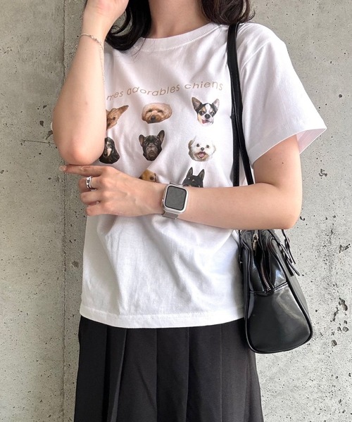 cuorequal(クオレコール)の「犬いっぱい半袖タイトTシャツ(Tシャツ/カットソー・レディース・ネイビー/ベージュ・X-SMALL)」の13枚目の写真