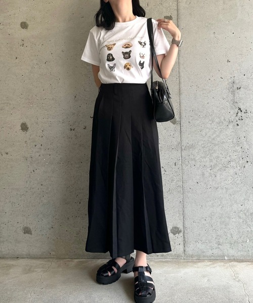 cuorequal(クオレコール)の「犬いっぱい半袖タイトTシャツ(Tシャツ/カットソー・レディース・ネイビー/ベージュ・X-SMALL)」の11枚目の写真