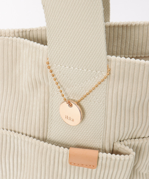 ikka(イッカ)の「コーデュロイビッグトートバッグ(トートバッグ・レディース・ブラック/オフホワイト/グレー・FREE)」の13枚目の写真