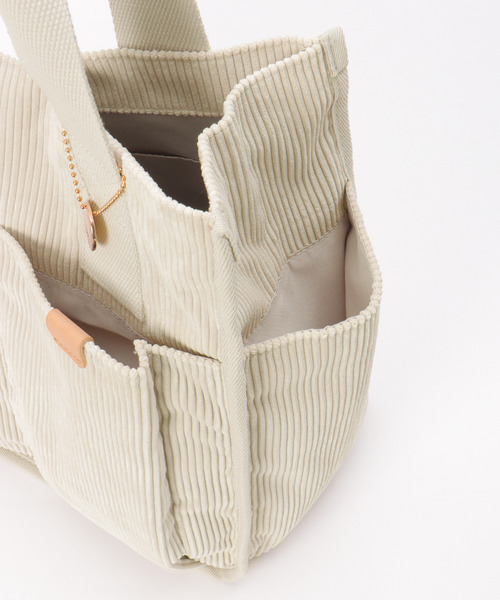 ikka(イッカ)の「コーデュロイビッグトートバッグ(トートバッグ・レディース・ブラック/オフホワイト/グレー・FREE)」の7枚目の写真