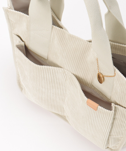 ikka(イッカ)の「コーデュロイビッグトートバッグ(トートバッグ・レディース・ブラック/オフホワイト/グレー・FREE)」の9枚目の写真