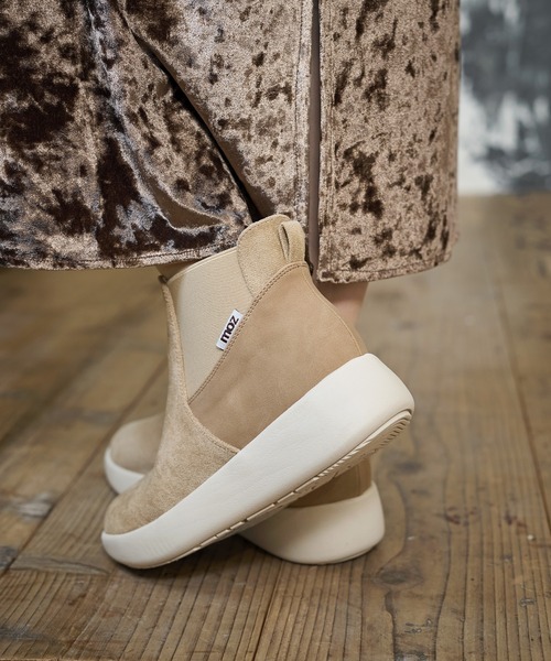 モズ moz 4ｃｍ 防水 スパイク付き フロントジップ 防水ブーツ （ベージュ） -靴＆ファッション通販 ロコンド〜自宅で試着、気軽に返品 moz(モズ) サイドジップショートブーツ　オーク（ダークベージュ）