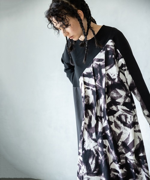 OSMOSIS（オズモーシス）の「切替フロントタックワンピース（ワンピース・レディース・ブラック系その他/ブラック/グレー系その他・ONE SIZE）」の5枚目の写真