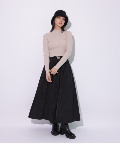 新品タグ付 Rirandture ネックレス付バック刺繍フレア袖ニット apres jour mignon（アプレジュールミニョン） ニット クラッシュ