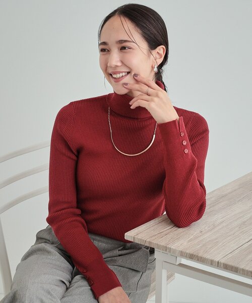 SHOO・LA・RUE（シューラルー）の「◆【高レビュー/洗える/S-3L】ちくちくしにくい なめらか リブタートルニット（ニット/セーター・レディース・ワインレッド/オフホワイト/グレー/ダークグリーン/ブルー/ホワイト系5/ベージュ系その他5/ブラック/ベージュ/グリーン系/ライトブルー・01/02/03/04/05）」の11枚目の写真