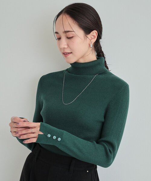 SHOO・LA・RUE（シューラルー）の「◆【高レビュー/洗える/S-3L】ちくちくしにくい なめらか リブタートルニット（ニット/セーター・レディース・ワインレッド/オフホワイト/グレー/ダークグリーン/ブルー/ホワイト系5/ベージュ系その他5/ブラック/ベージュ/グリーン系/ライトブルー・01/02/03/04/05）」の8枚目の写真