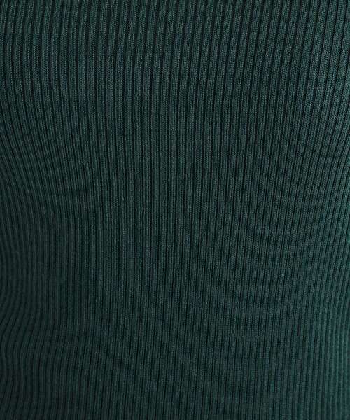 SHOO・LA・RUE（シューラルー）の「◆【高レビュー/洗える/S-3L】ちくちくしにくい なめらか リブタートルニット（ニット/セーター・レディース・ワインレッド/オフホワイト/グレー/ダークグリーン/ブルー/ホワイト系5/ベージュ系その他5/ブラック/ベージュ/グリーン系/ライトブルー・01/02/03/04/05）」の13枚目の写真