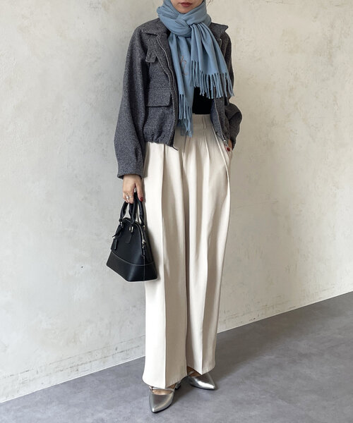 Thevon（ゼボン）の「Thロゴ刺繍カラーストール（マフラー・レディース・アイボリー/サックスブルー/レッド系その他/ベージュ・FREE）」の18枚目の写真