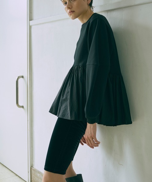 EN NEUME(エンノイム)の「Velour Biker Leggings(その他パンツ・レディース・ブラウン/ブラック/ブルー・FREE)」の2枚目の写真