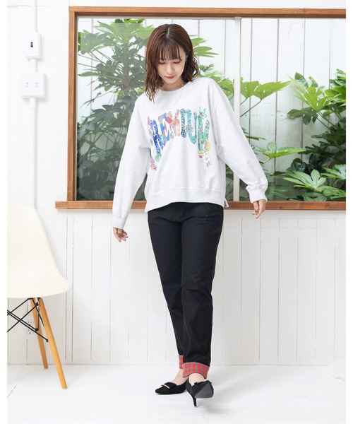 ScoLar（スカラー）の「743008：PREMIUMラメプリント裏毛プルオーバー（Tシャツ/カットソー・レディース・カーキ/ピンク/オートミール/ブラック・M）」の14枚目の写真