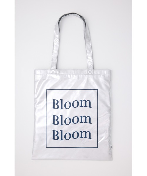 SLY（スライ）の「LOGO PRINT TOTE BAG ロゴ プリント トート バッグ（トートバッグ・レディース・ネイビー・FREE）」の3枚目の写真