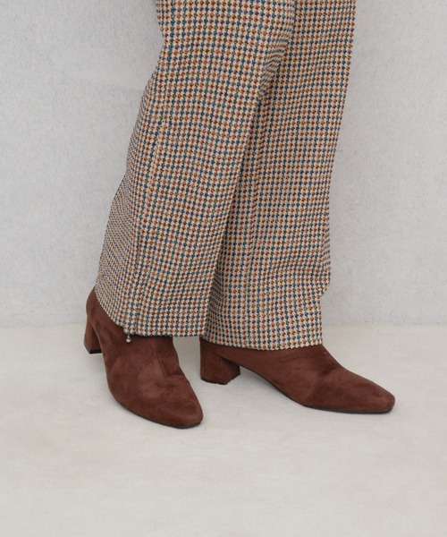 Launa lea（ラウナレア）の「4cmストレッチスクエアトウショートブーツ(0587)（ブーツ・レディース・ブラック系その他/グレー系その他/ベージュ系その他/モカ/ブラック・S/M/L/LL）」の4枚目の写真