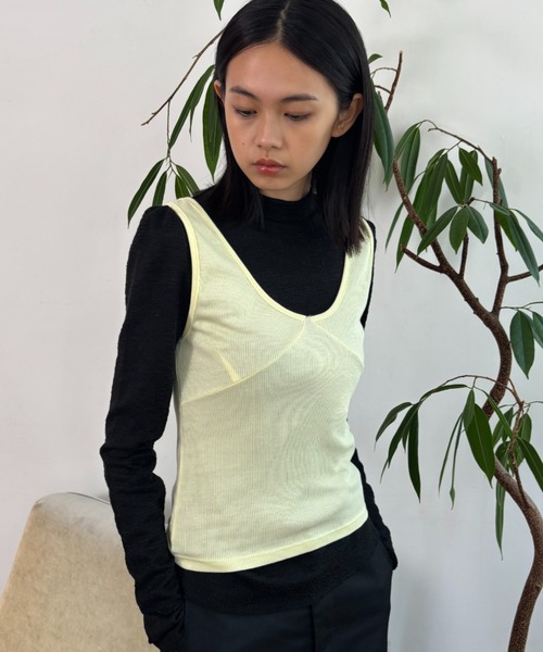 FUULLY STUDIO（フーリィーステューディオ）の「ビスチェライクレイヤードタンクトップ（タンクトップ・レディース・グレー/ダークブラウン/イエロー/ブラック・FREE）」の12枚目の写真