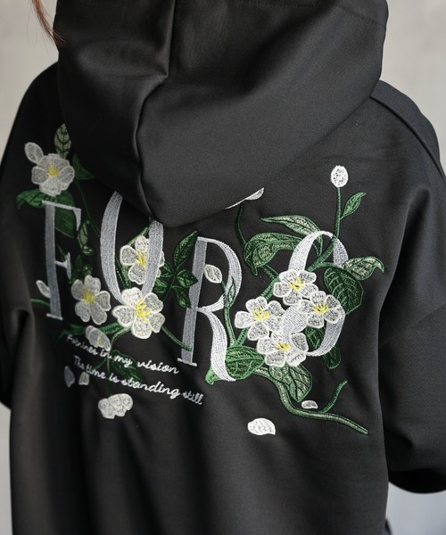 CREARE -LINO-（クレアーレリノ）の「〈ユニセックス商品〉ミニ裏毛 フラワー刺繍パーカー/フーディー（パーカー・レディース・ブラック系その他/グレー系その他・M）」の20枚目の写真