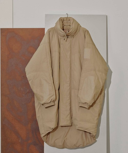 TODAYFUL（トゥデイフル）の「TODAYFUL Monster Down Coat（ダウンジャケット/コート・レディース・ブラック/ベージュ・36/38）」の2枚目の写真