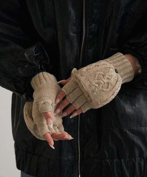 SETUP7(セットアップセブン)の「【SETUP7】ケーブル編み裏ボア2WAY手袋 WINGI(手袋・レディース・ブラック/ベージュ/ダークグレー・FREE)」の9枚目の写真