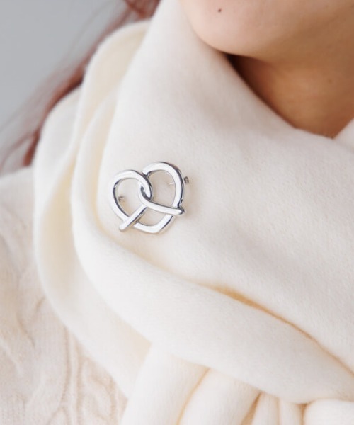 flower（フラワー）の「プレッツェルブローチ（ブローチ/コサージュ・レディース・シルバー/ゴールド・FREE）」の2枚目の写真