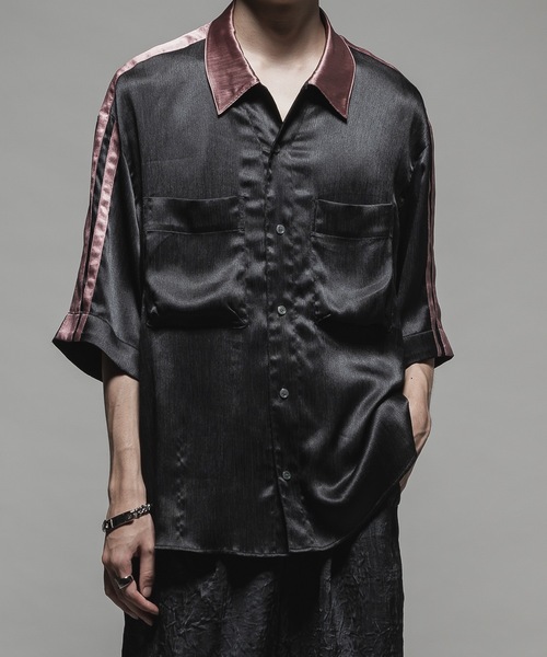 CASPER JOHN（キャスパージョン）の「Striped crepe satin bowling shirts/楊柳サテンボーリングシャツ（シャツ/ブラウス・メンズ・ブラック/グレー/ブルー・X-SMALL/SMALL/MEDIUM/LARGE）」の2枚目の写真