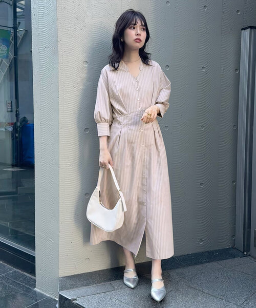 natural couture(ナチュラルクチュール)の「タックシャツワンピース(ワンピース・レディース・ブルー/オフホワイト/ピンク/ベージュ/イエロー・FREE/LARGE)」の17枚目の写真