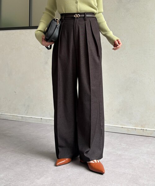 Thevon（ゼボン）の「【累計販売数 1万本 突破！】2タックスラックス（スラックス・レディース・アイボリー/チャコールグレー/ブラック/ベージュ/ブラウン/キャメル/ネイビー/インディゴブルー/ブルー/ブラック系その他/モカ/ホワイト系その他/ブラック系その他2・S/M/PS/TM）」の4枚目の写真