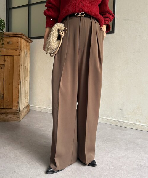 Thevon（ゼボン）の「【累計販売数 1万本 突破！】2タックスラックス（スラックス・レディース・アイボリー/チャコールグレー/ブラック/ベージュ/ブラウン/キャメル/ネイビー/インディゴブルー/ブルー/ブラック系その他/モカ/ホワイト系その他/ブラック系その他2・S/M/PS/TM）」の7枚目の写真