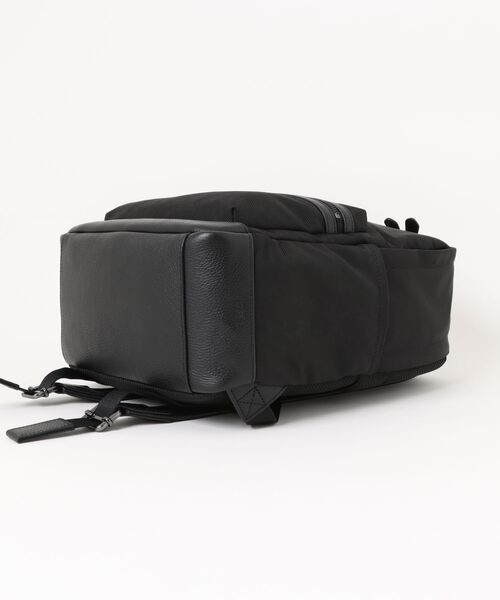 FOSSIL（フォッシル）の「フォッシル リュックサック メンズ ナイロン/合成 ブラック スマホ収納可 MBG9630001（バックパック/リュック・メンズ・ブラック・FREE）」の6枚目の写真