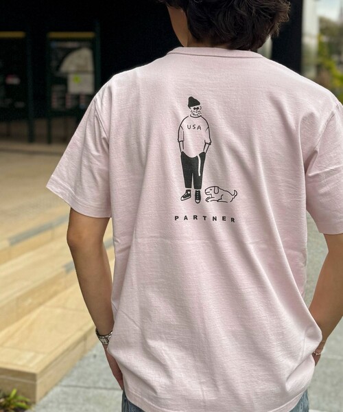 BARNS OUTFITTERS(バーンズアウトフィッターズ)の「【BARNS OUTFITTERS】別注タフネックT PARTNER 25SS(Tシャツ/カットソー・メンズ・ホワイト/キナリ/ピンク/チャコールグレー・S/M/L)」の22枚目の写真