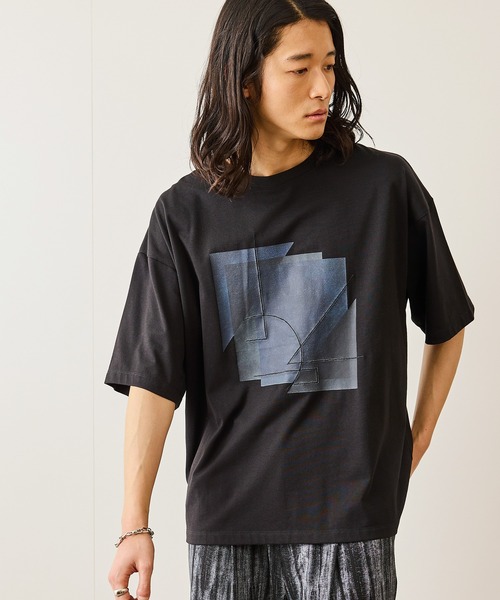 JUNRED(ジュンレッド)の「ジオメトリックアートTシャツ(Tシャツ/カットソー・メンズ・ホワイト/ブラック・S/M/L)」の2枚目の写真