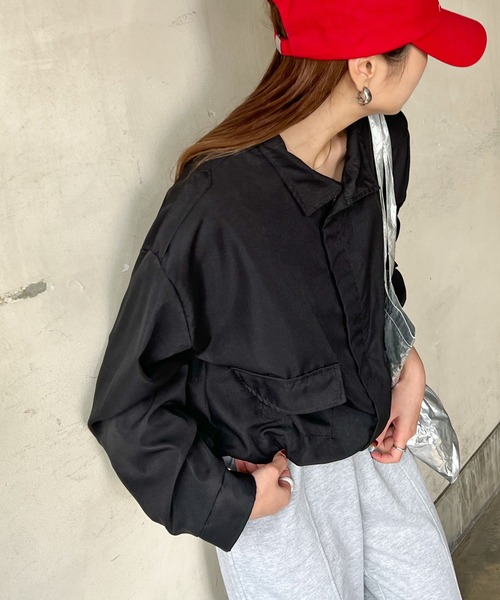 Futier land(フューティアランド)の「スタンドカラーダブルポケットジャケット(ブルゾン・レディース・カーキ/ブラック/ベージュ・FREE)」の9枚目の写真