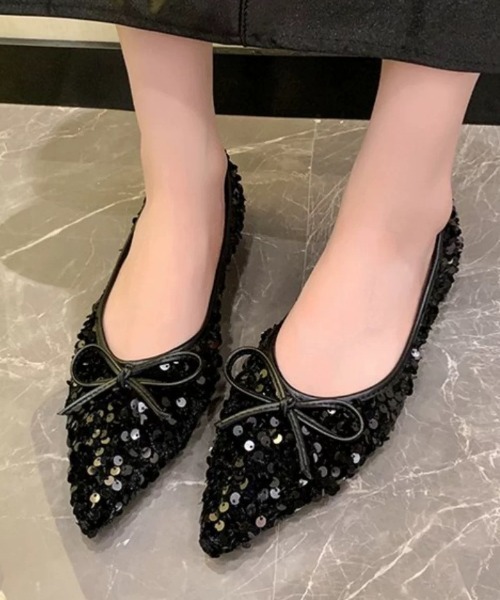 ampm（エーエムピーエム）の「スパンコールポンティッドトゥフラットパンプス（パンプス・レディース・シルバー/ブラック・40/39/38/37/36/35）」の4枚目の写真