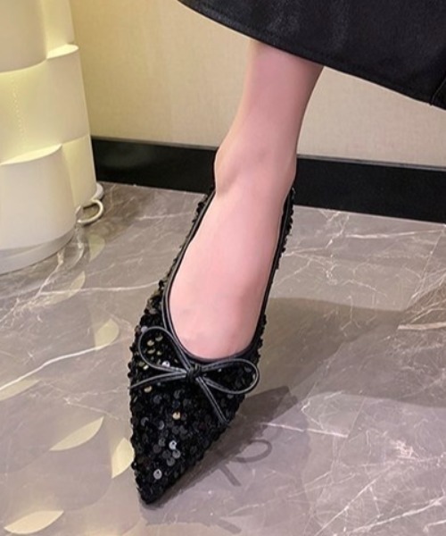 ampm（エーエムピーエム）の「スパンコールポンティッドトゥフラットパンプス（パンプス・レディース・シルバー/ブラック・40/39/38/37/36/35）」の12枚目の写真