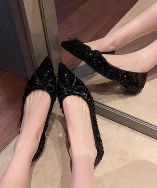 ampm（エーエムピーエム）の「スパンコールポンティッドトゥフラットパンプス（パンプス・レディース・シルバー/ブラック・40/39/38/37/36/35）」の14枚目の写真