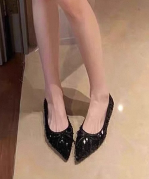 ampm（エーエムピーエム）の「スパンコールポンティッドトゥフラットパンプス（パンプス・レディース・シルバー/ブラック・40/39/38/37/36/35）」の16枚目の写真