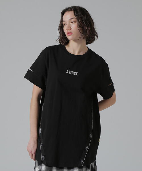 AVIREX(アヴィレックス)の「CUFFS OPEN LOGO TAPE EMBROIDERED ONEPIECE/カフスオープンロゴテープ刺繍ワンピース(ワンピース・レディース・ブラック/パープル/ホワイト系2・F)」の4枚目の写真